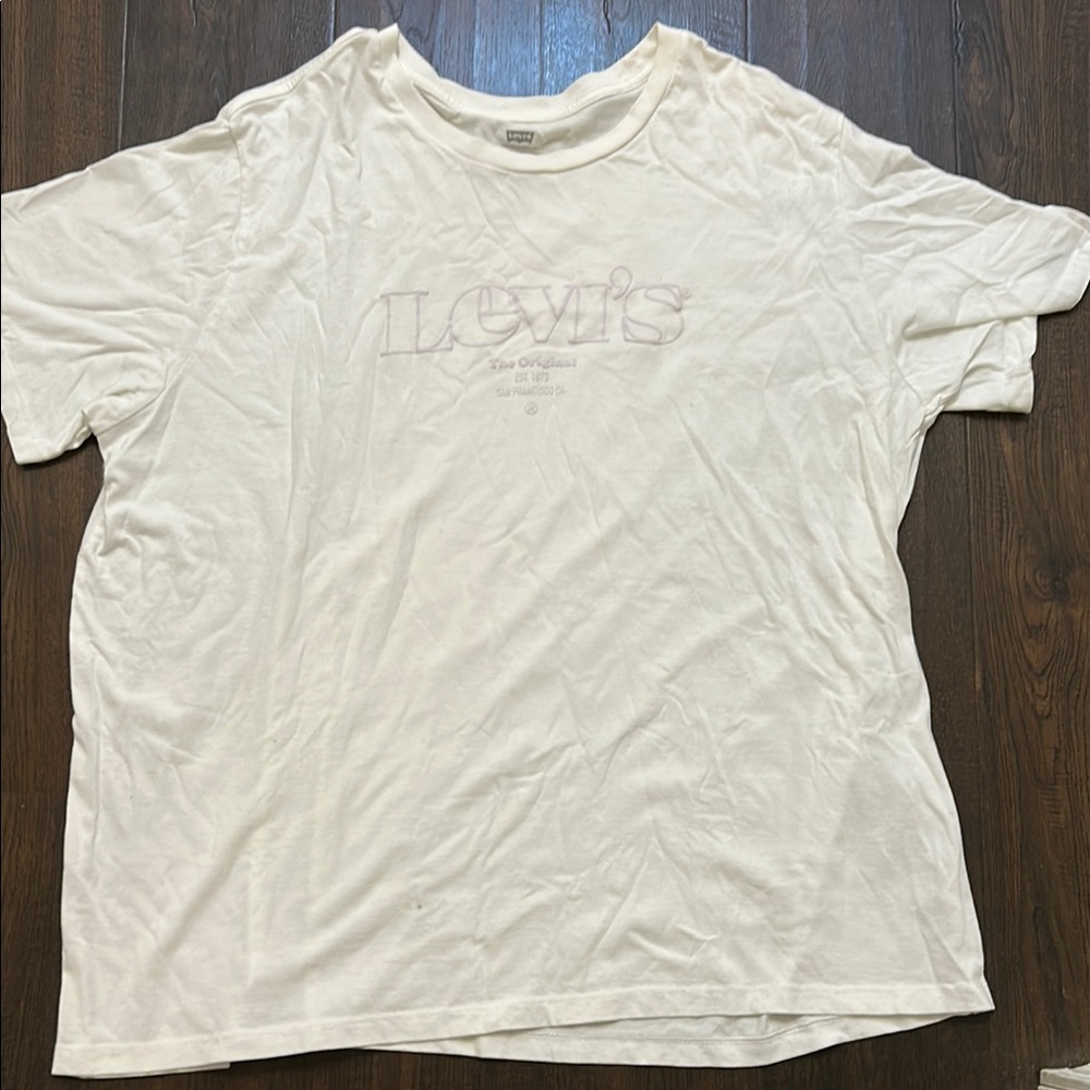 Levi's White Short Sleeve Tee Relaxed Fit